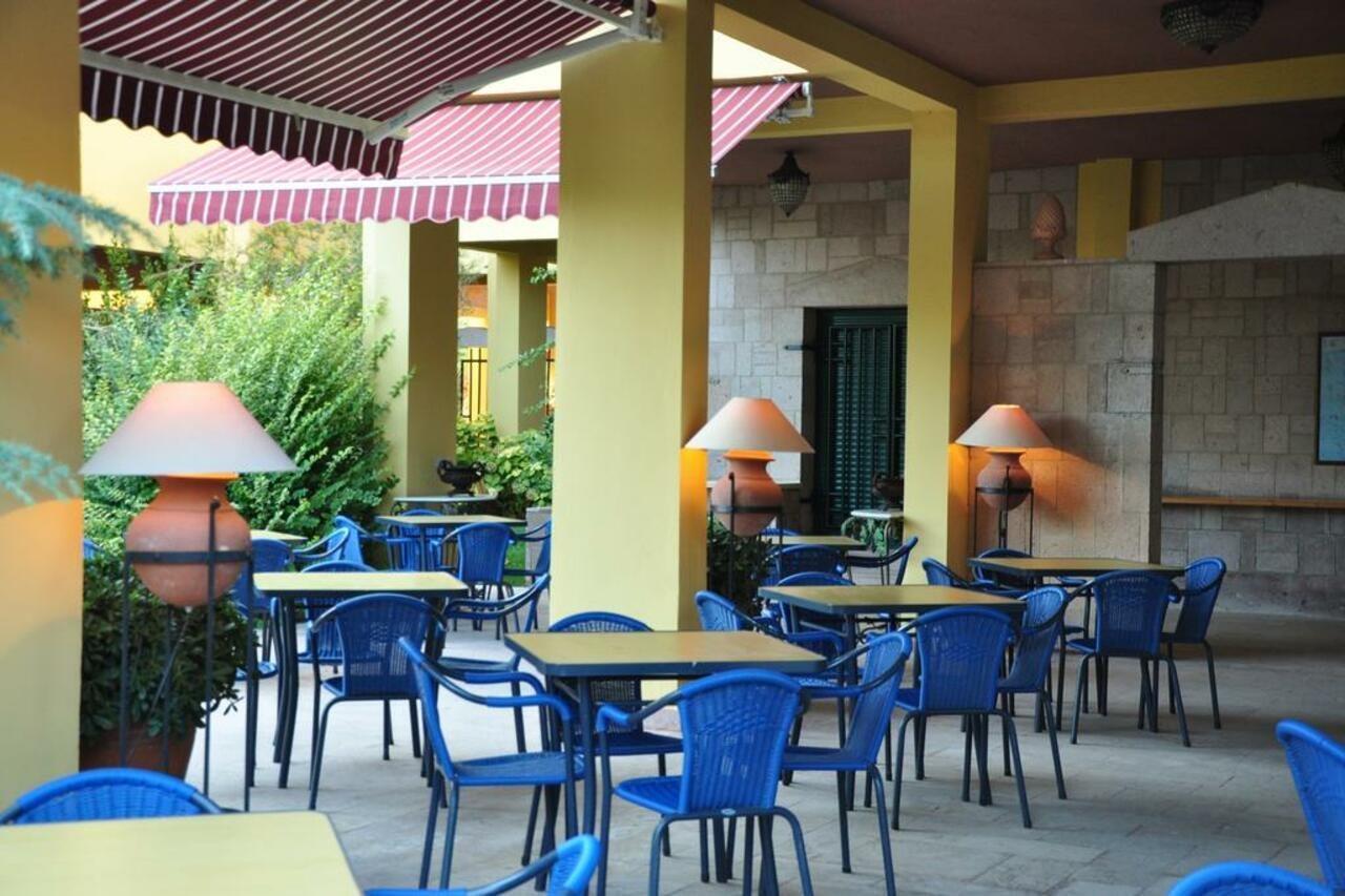 ปาล์ม คอร์ต สวีท ไอย์วาลิก Bed & Breakfast ไอวาลิค ภายนอก รูปภาพ