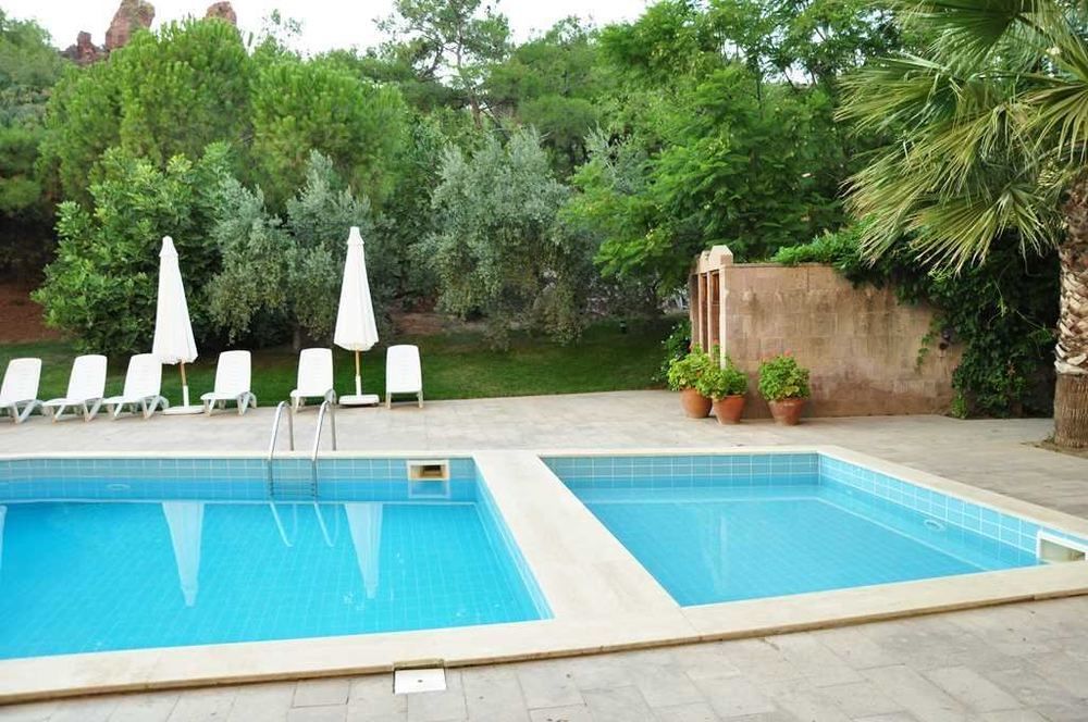 ปาล์ม คอร์ต สวีท ไอย์วาลิก Bed & Breakfast ไอวาลิค ภายนอก รูปภาพ